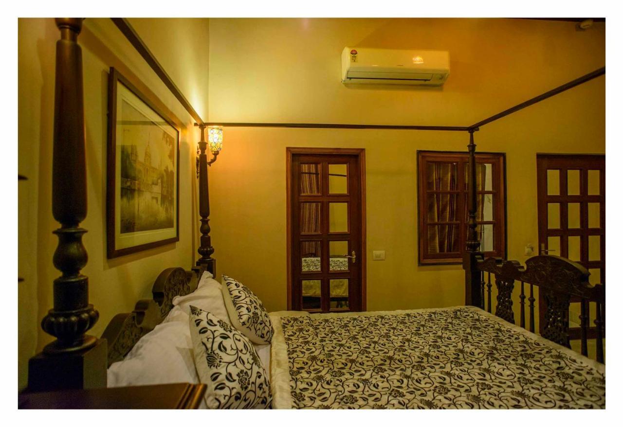 Hotel 233 Park Street Колката Екстер'єр фото
